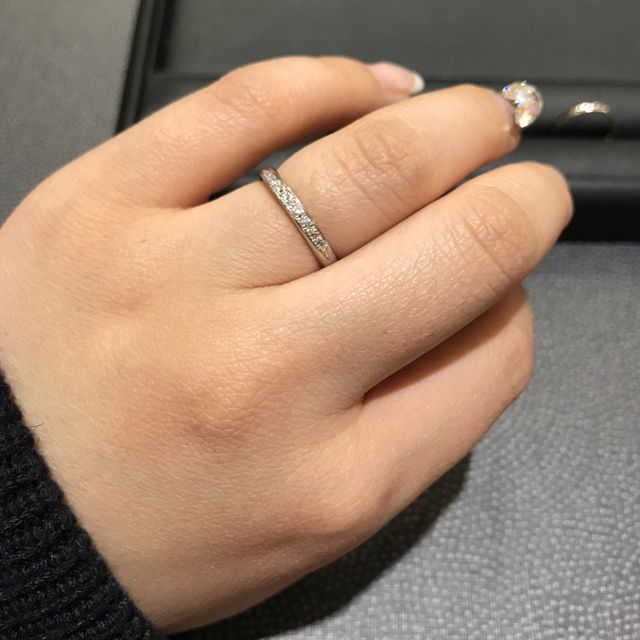 【Something Blue(サムシングブルー)の口コミ】 色々とお店まわってきましたが、デザインがとても良くて自分が欲しいと思…