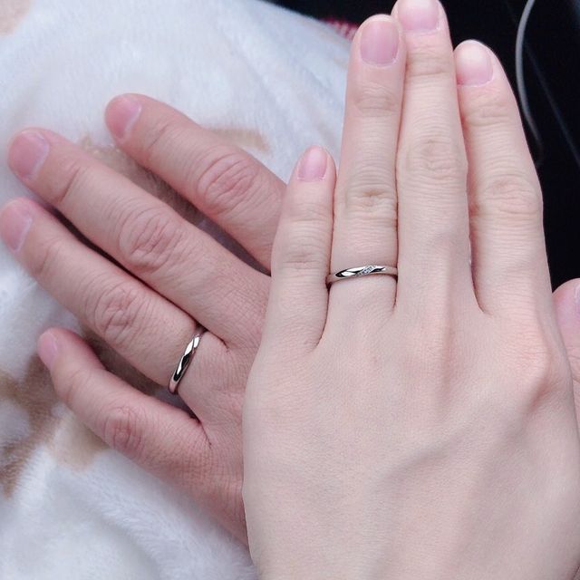 【アイプリモ(I-PRIMO)の口コミ】 デザインが良く、ちょうどいい価格だった為。
男性と女性が違うモデルです…