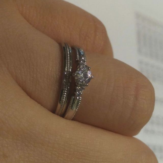 【VENUS TEARS(ヴィーナスティアーズ)の口コミ】 基本的にマリッジリングを中心に選び、エンゲージリングはマリッジリング…