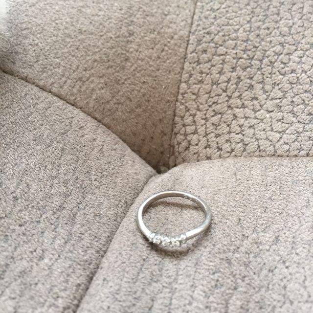 【輪-RIN-の口コミ】 私の手はズングリムックリなので、すこしでも綺麗に見えるように細くて華…