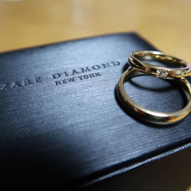 【ラザール ダイヤモンド(LAZARE DIAMOND)の口コミ】 シンプルなデザインを求めていたので、
ブリスコレクションを選びました。…