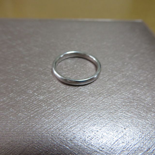 【ICHAROI(イサロイ)の口コミ】 はじめはダイヤが付いた指輪も検討していましたが、仕事中にも着けること…