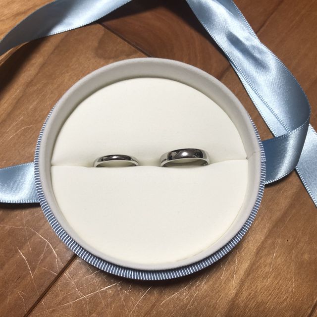 【【閉業】フラー・ジャコー(FURRER-JACOT)の口コミ】 シンプルなデザインが良かったため、
あえてダイヤなども入れずスタイリッ…