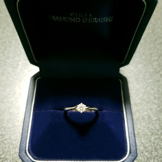 【銀座ダイヤモンドシライシの口コミ】 先に彼がサプライズでダイヤを購入してくれており、リングを二人で選びに…