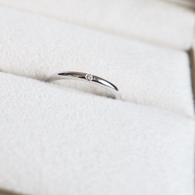 【ヴァンドーム青山(VENDOME AOYAMA)の口コミ】 シンプル且つ上品なデザインの指輪を探していました。
色々試着していると…
