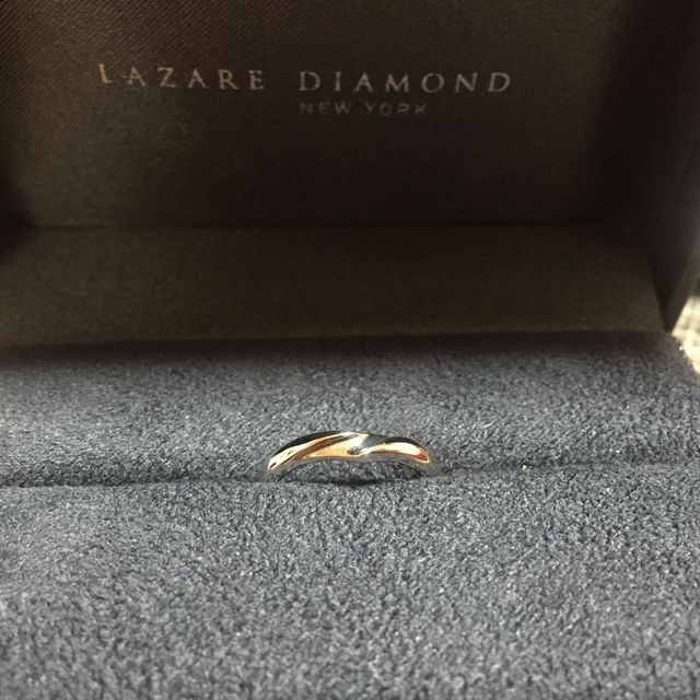 【ラザール ダイヤモンド(LAZARE DIAMOND)の口コミ】 いくつか指輪を見て回りましたが、指輪の光沢や質感、品の良さは他のお店…