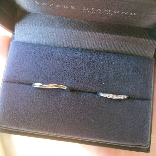 【ラザール ダイヤモンド(LAZARE DIAMOND)の口コミ】 婚約指輪もラザールさんで決めたので、①組み合わせたときに相性がいいもの…