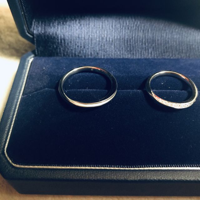【銀座ダイヤモンドシライシの口コミ】 シンプルな指輪を購入予定でしたが(ダイヤが付いていないタイプ)、巻きつ…