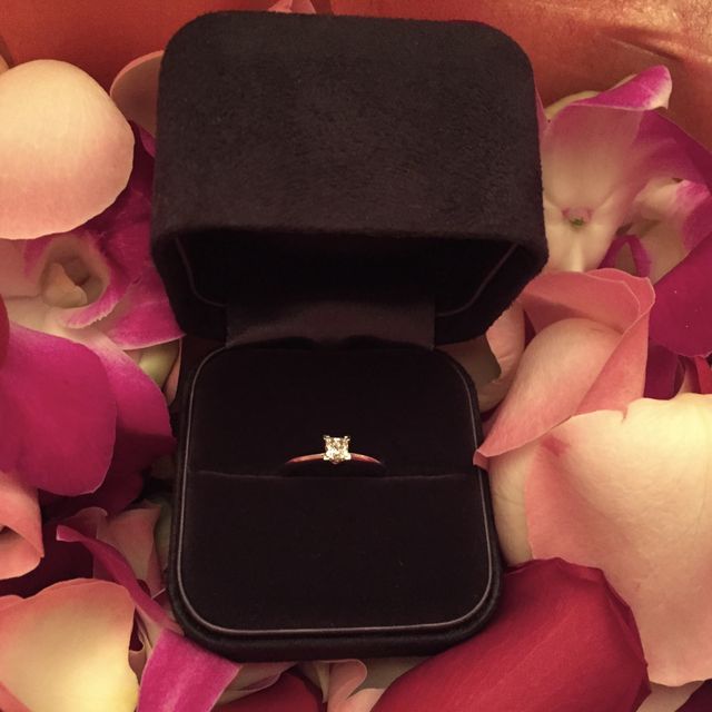 【ティファニー(Tiffany & Co.)の口コミ】 やっぱり女の子の憧れといえばティファニーの婚約指輪だと思います。買っ…