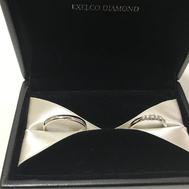 【エクセルコダイヤモンド(EXELCO DIAMOND)の口コミ】 元々婚約指輪は購入しないと決めていました。それもあり、シンプルでもあ…