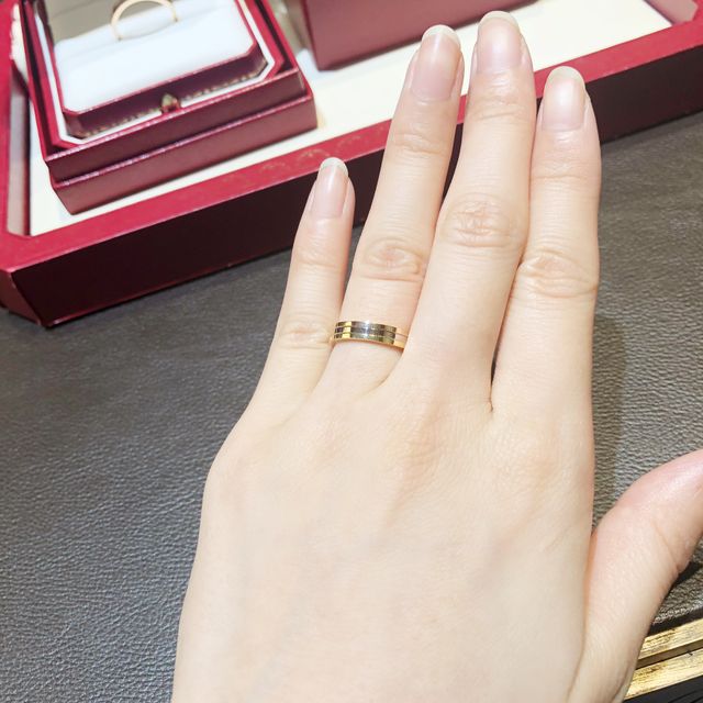 【カルティエ(Cartier)の口コミ】 指輪の決め手は、着けてみて一番しっくりいきました。物だけ見ている時は…