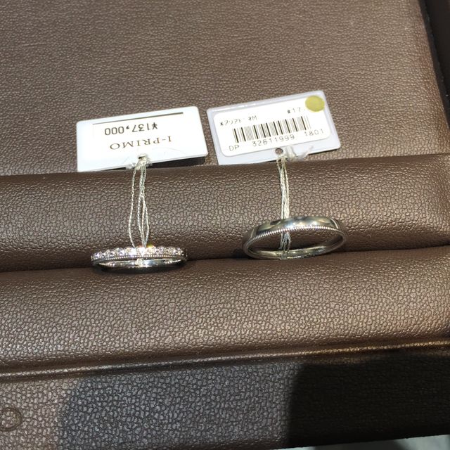 【アイプリモ(I-PRIMO)の口コミ】 メレダイヤが綺麗に光り、上品なデザインだった為、アリアドネに決めまし…