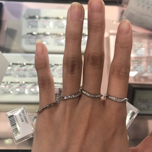 【Ginza Rim(銀座リム)の口コミ】 デザインとしてシンプルなものよりも、可愛らしいものが多かった。どの指…