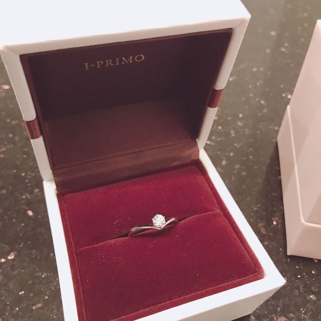 【アイプリモ(I-PRIMO)の口コミ】 流行り廃りなく、ずっと付けられる様に、シンプルなデザインにしました。…