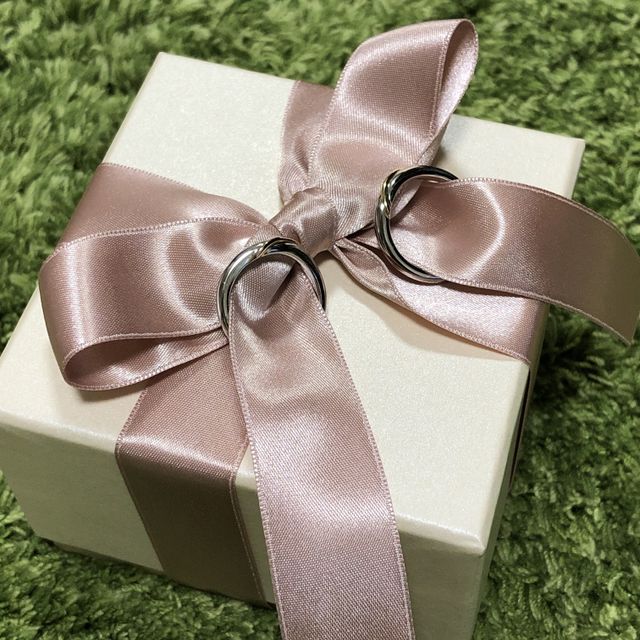 【アイプリモ(I-PRIMO)の口コミ】 男性がつけた時にしっくりきたので、
このデザインを選びました。
シンプ…