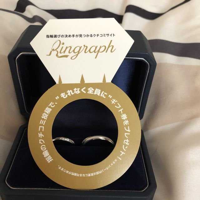 【銀座ダイヤモンドシライシの口コミ】 婚約指輪を選ぶのが人生初の指輪選びでしたが、ダイヤはとにかく綺麗なも…