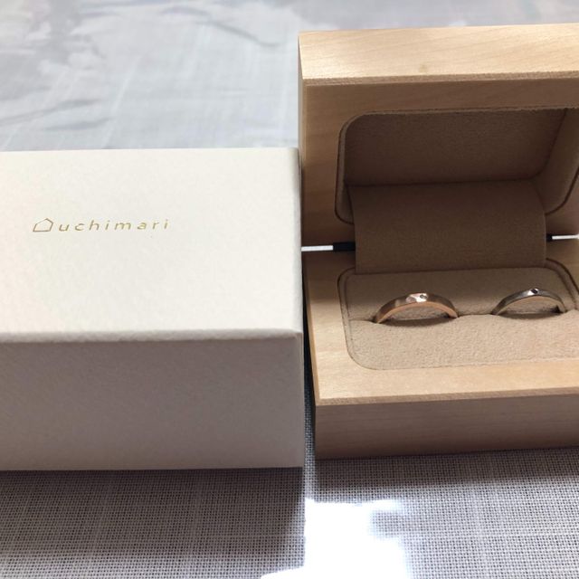 【uchimari(ウチマリ)の口コミ】 1番惹かれたポイントは結婚指輪を手作りできるという点でした。結婚指輪は…