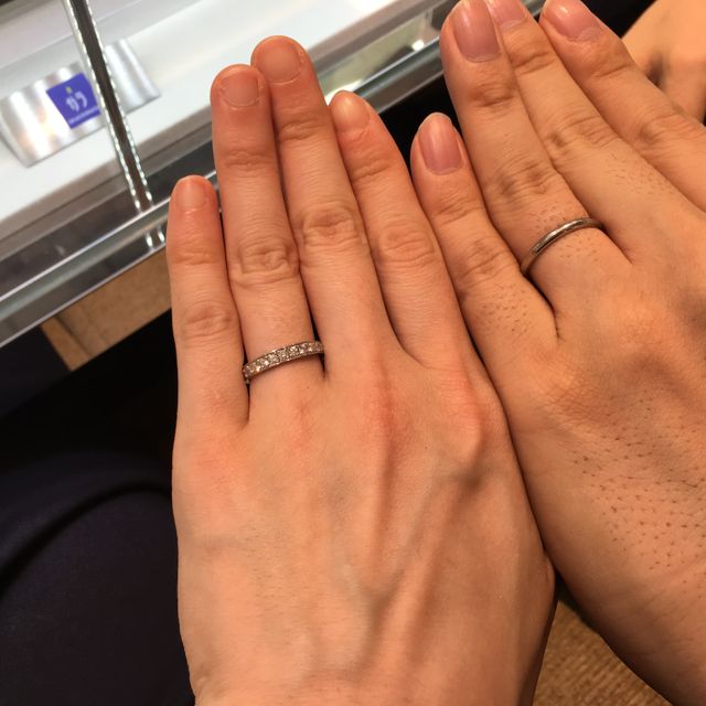 【GALA JEWELRY(ガラジュエリー)の口コミ】 ハーフエタニティリングで探していましたが、なかなか太めのリングでで一…
