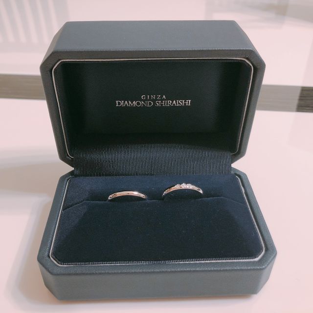 【銀座ダイヤモンドシライシの口コミ】 ペアで25万以内で探していたこととデザインは3石ダイヤが良かったため、ネ…