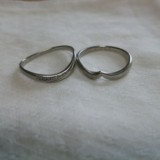 【Douxmiere bijou SOPHIA(ドゥミエール ビジュソフィア)の口コミ】 同じデザインで探していたのですが、なかなか意見が一致せず、悩んだ結果…