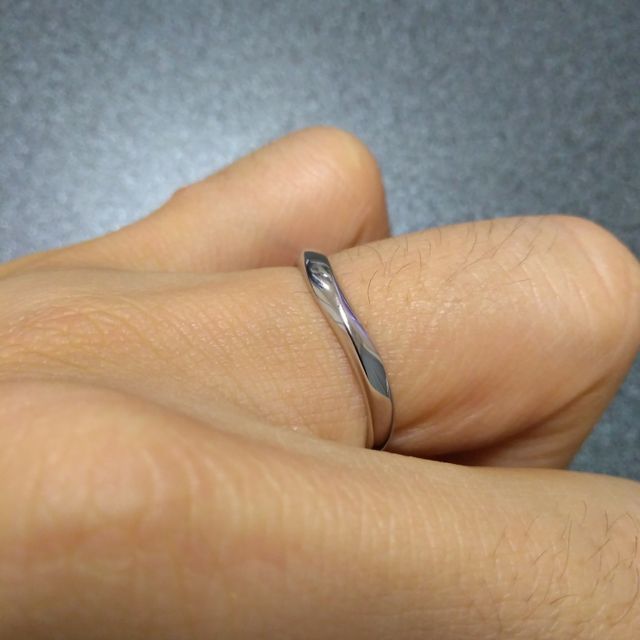 【銀座ダイヤモンドシライシの口コミ】 デザインがシンプルかつ上品で良い(^^)/！！！！！！
ちゃらちゃらした見…