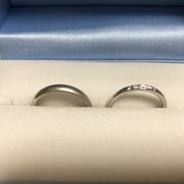 【GALA JEWELRY(ガラジュエリー)の口コミ】 私の指輪はダイヤが並んだシンプルなものを探していました。指輪の細さや…