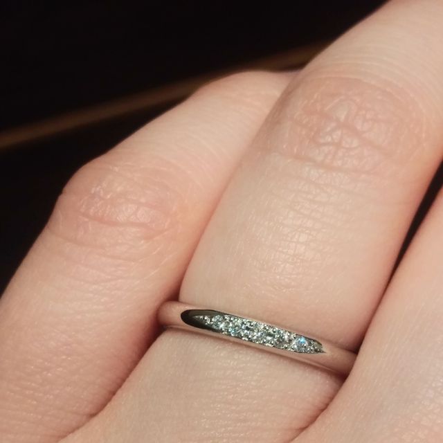 【銀座ダイヤモンドシライシの口コミ】 デザインがドストライクでした。キラキラしつつも、大道のシンプルなプラ…