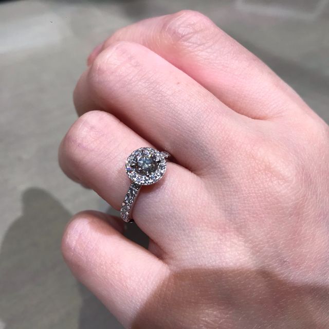 【アイプリモ(I-PRIMO)の口コミ】 ネットを閲覧して初めは、全く購入するつもりはなかったデザインでした。…