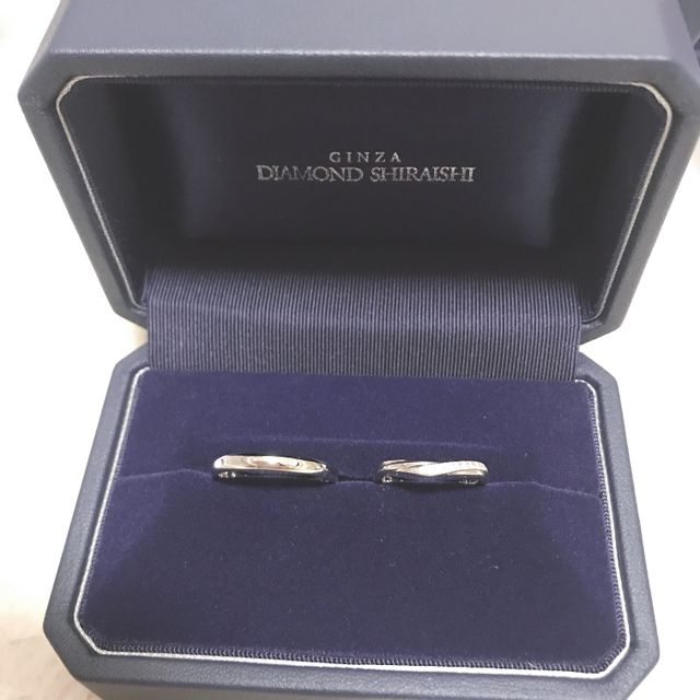 【銀座ダイヤモンドシライシの口コミ】 シンプルを求める男性意見とデザインを求める女性意見の丁度良い指輪があ…
