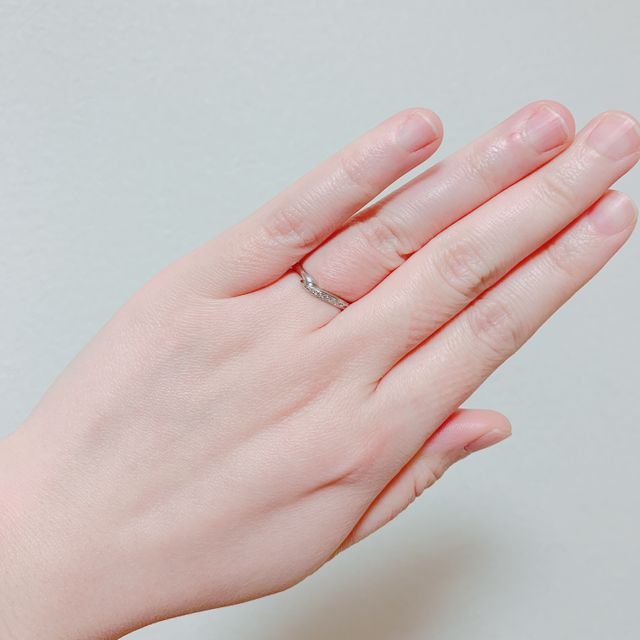 【宝寿堂(ほうじゅどう)の口コミ】 先にこちらで婚約指輪を購入していたため、重ね付け出来る結婚指輪を提案…