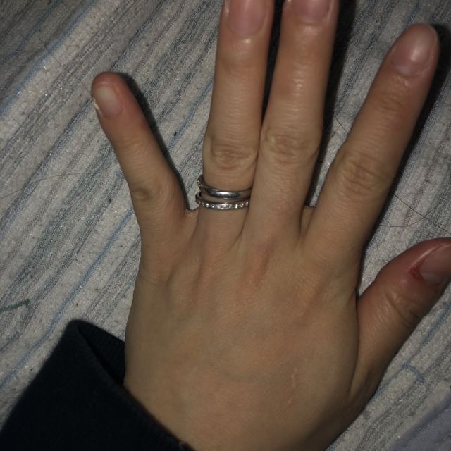 【出雲結(いずもゆい)の口コミ】 ディスプレイを見ていて、見た瞬間にコレ！と決めました。斜めにダイヤが…