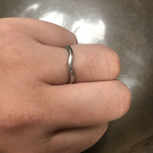 【ティファニー(Tiffany & Co.)の口コミ】 ティファニーのシンプルでいつでもつけていられるものを探しました。こち…