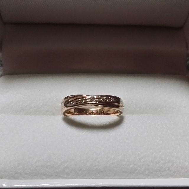 【Tis(ティス)の口コミ】 セミオーダーリングなので、デザインと素材を自分で選択する事が出来ると…