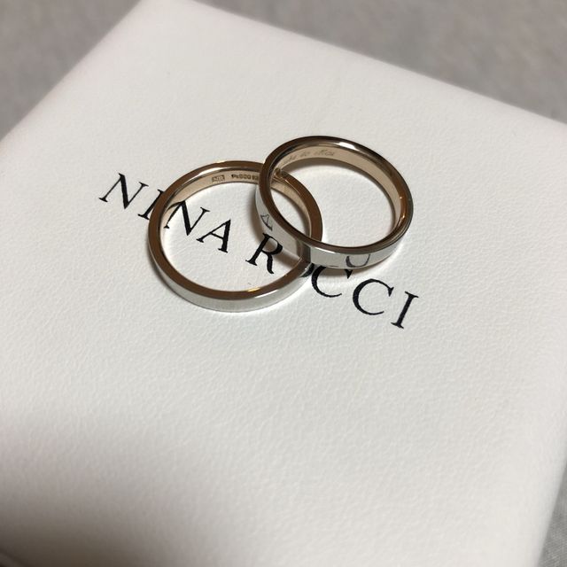 【NINA RICCI(ニナリッチ)の口コミ】 ほぼ一目惚れでした。
指輪のブラインドをほとんど知らなかったので
たく…