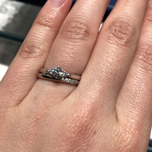 【銀座ダイヤモンドシライシの口コミ】 指輪のデザインが気に入りました！
初めて指輪選びに行き、どんなデザイン…