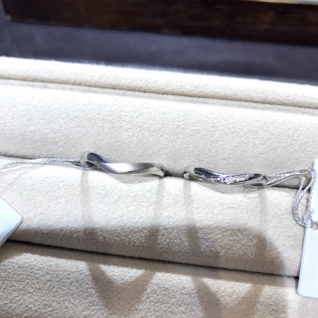 【TRECENTI(トレセンテ)の口コミ】 指が細く見えて、キラキラ感も程よい感じが気に入りました。細すぎず、太…