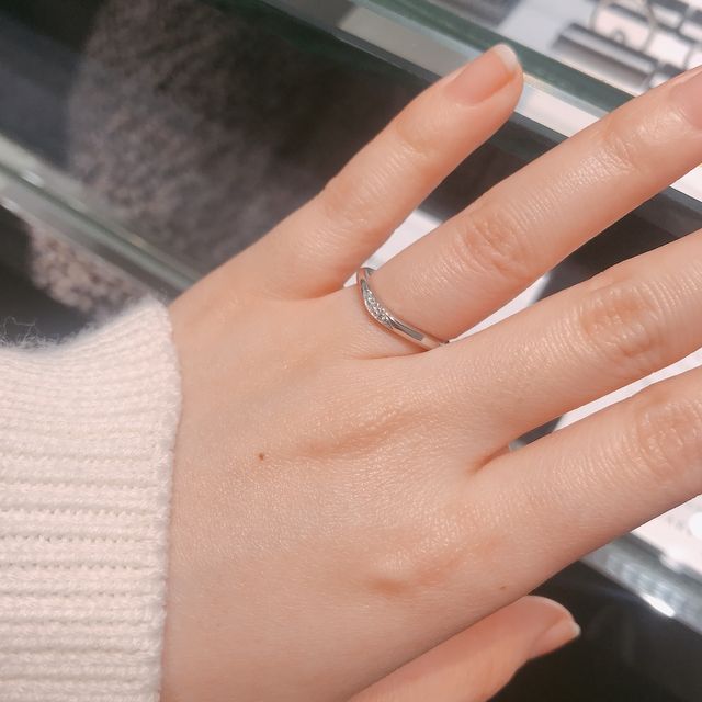 【ラザール ダイヤモンド(LAZARE DIAMOND)の口コミ】 とにかくデザインがとても可愛くて、見た瞬間にビビっときました！これに…