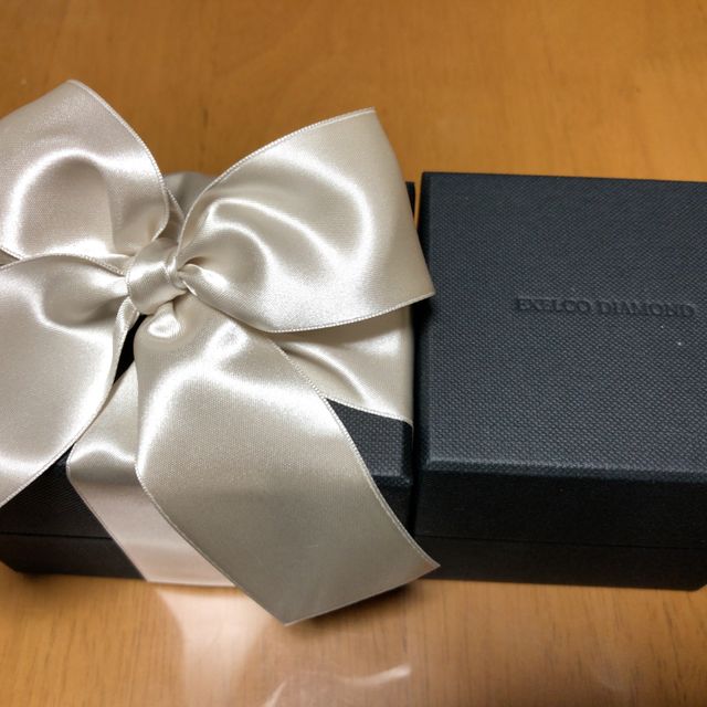 【エクセルコダイヤモンド(EXELCO DIAMOND)の口コミ】 婚約指輪はリングとダイヤを別々に選んで作成するので、値段は選ぶものに…