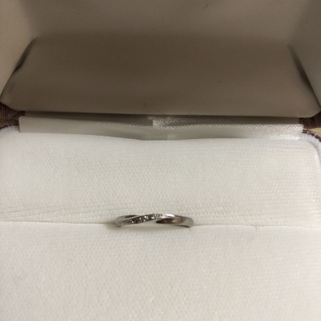【ジュエリーツツミ(JEWELRY TSUTSUMI)の口コミ】 元々14Gの結婚指輪を持っていたのですが金属アレルギーが出てしまいプラチ…