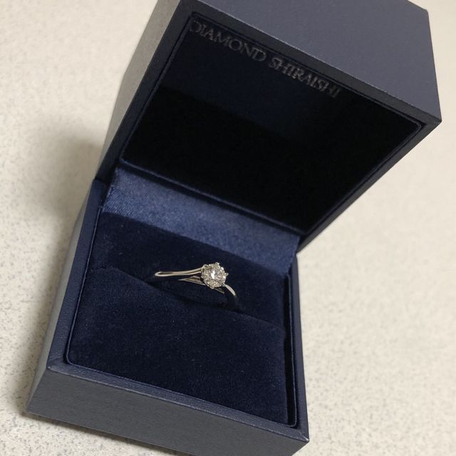 【銀座ダイヤモンドシライシの口コミ】 ネットで色々な指輪を見ていたときに、とても気に入ったのがこのブランド…