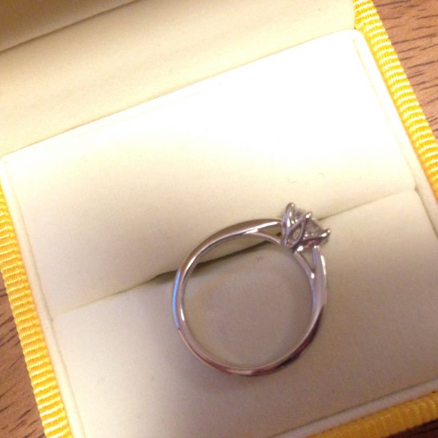 【ケイウノ ブライダル(K.UNO BRIDAL)の口コミ】 母の婚約指輪をリフォームしたかったので、まずは行きやすい場所に店舗が…