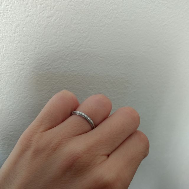 【アイプリモ(I-PRIMO)の口コミ】 ハーフエタニティの指輪を探していました。婚約指輪はなしだったので、石…