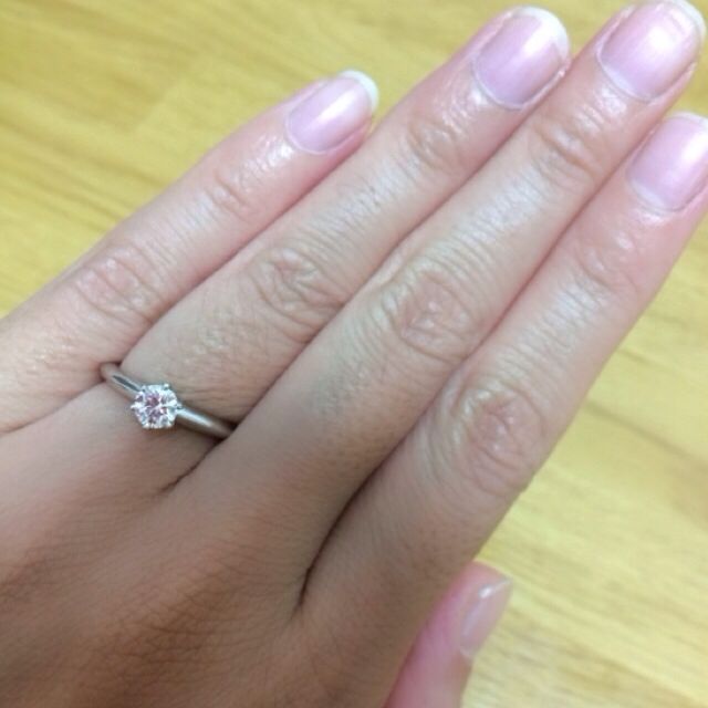 【ティファニー(Tiffany & Co.)の口コミ】 絶対に一粒ダイヤのリングが欲しかったのと、以前からティファニーさんの…