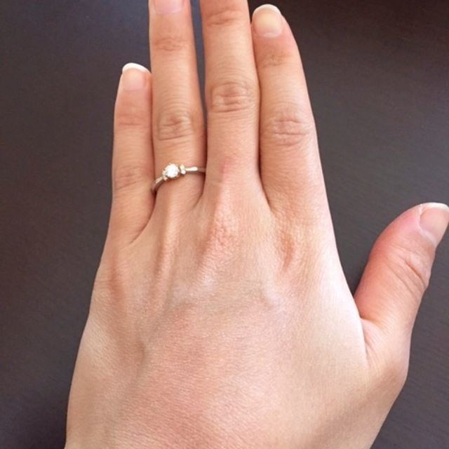 【ミルフローラ(Milluflora)の口コミ】 元々、シンプルだけど存在感のあるものを探していました。リングはシンプ…