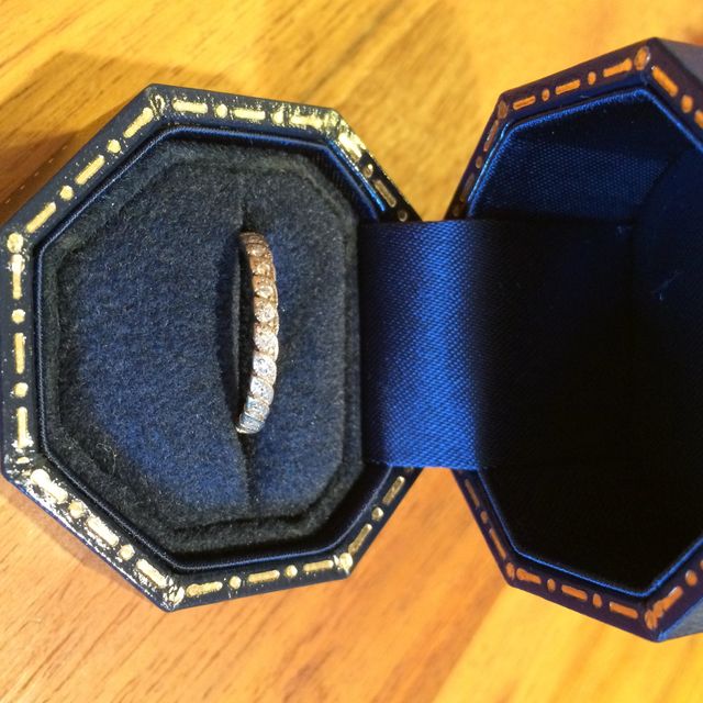 【hum(ハム)の口コミ】 ずっと付けているものなので、シンプルな結婚指輪ではなく少し個性的で華…