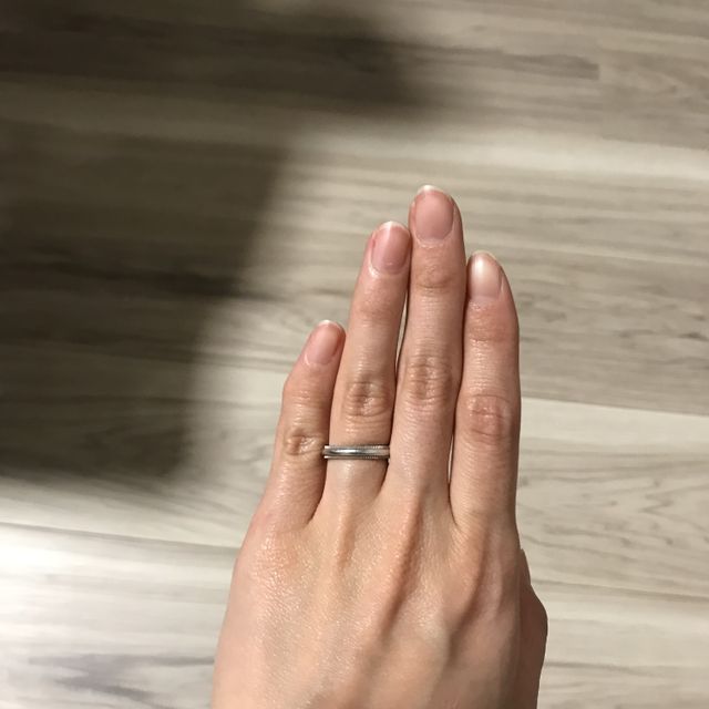 【ティファニー(Tiffany & Co.)の口コミ】 シンプルな形状よりも奇抜すぎないが、少し凝ったデザインが良いと考えい…