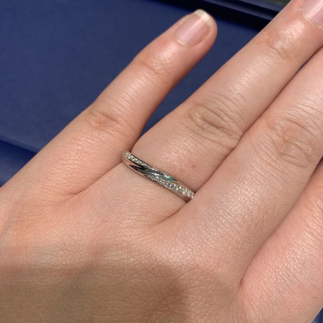 【銀座ダイヤモンドシライシの口コミ】 つけやすさ、歳を重ねても使い続けたいと思ったデザインだから。飽きがこ…