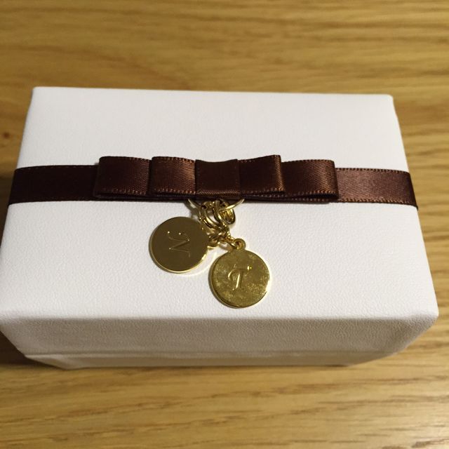 【アイプリモ(I-PRIMO)の口コミ】 さりげなく並んだダイヤモンドがかわいいと思いました。また、日常的にも…