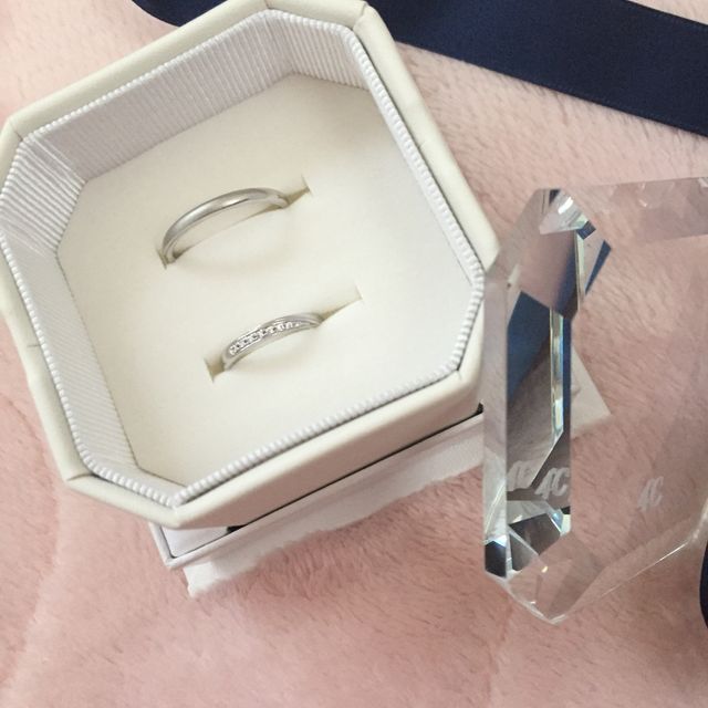 【4℃ BRIDAL(ヨンドシーブライダル)の口コミ】 そこまで指輪にお金かけれなかったので価格重視でしたが、お互いに気に入…
