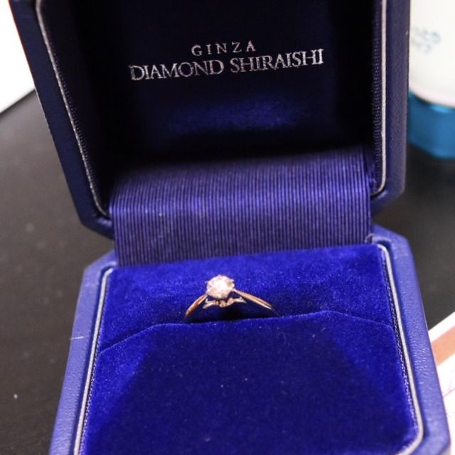 【銀座ダイヤモンドシライシの口コミ】 これは彼が選んで買ってくれたのですが、王道婚約指輪で勝負！と思って選…